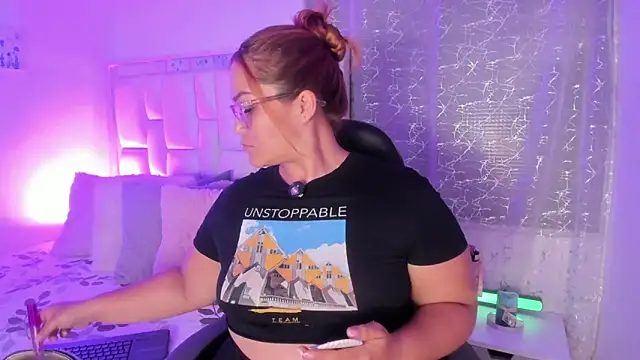 LeahxBarker online show from 17, 4, 2026