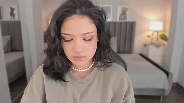 Snapshot of renee_shelby_ chatting on 11, 9, 2025 renee shelby online show from 11, 9, 2025