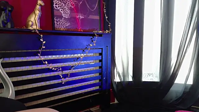 Snapshot of alissa4blonde chatting on 29, 6, 2026 alissa4blonde online show from 29, 6, 2026