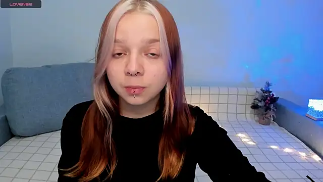 crystal lilith online show from 9, 12, 2024