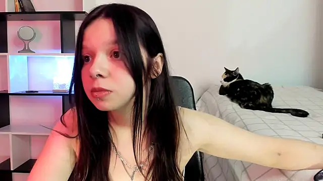 crystal lilith online show from 8, 2, 2025