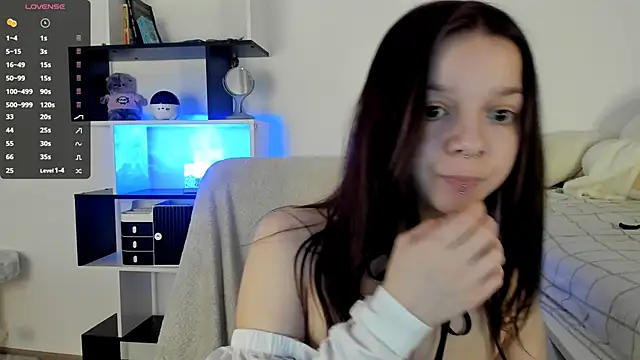 crystal lilith online show from 14, 2, 2025