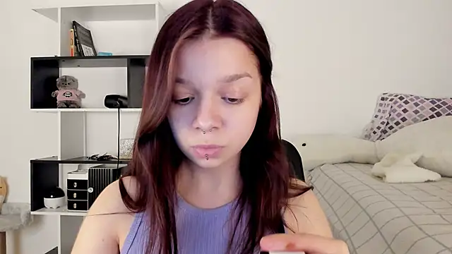 crystal lilith online show from 15, 2, 2025