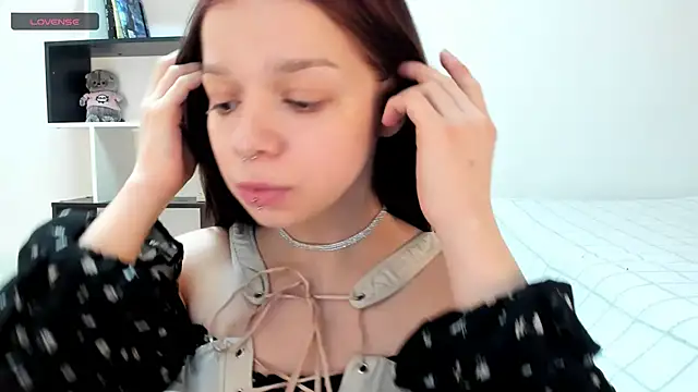 crystal lilith online show from 2, 3, 2025