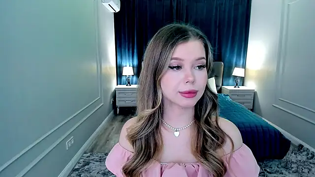 FollowLovee online show from 5, 10, 2025