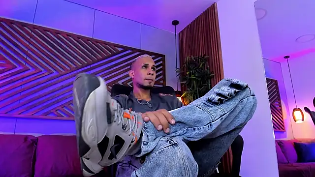 MagnusFrost online show from 25, 1, 2025