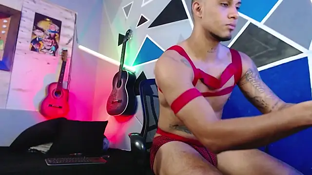 MagnusFrost online show from 6, 10, 2025