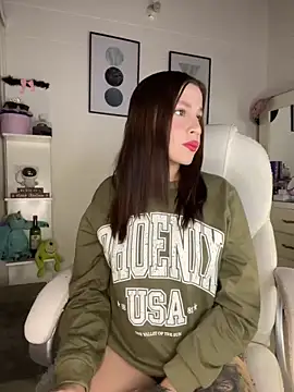 LynnSam  online show from 19, 12, 2024