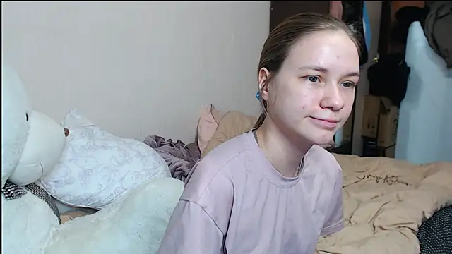 leila bambi  online show from 9, 12, 2024