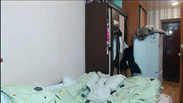 leila bambi  online show from 31, 12, 2024