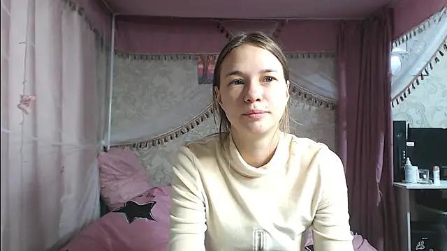 leila bambi  online show from 1, 12, 2025