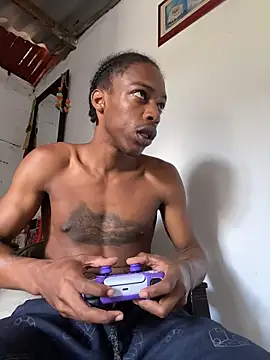 Snapshot of Larry-n-clouds chatting on 18, 1, 2026 Larry-n-clouds online show from 18, 1, 2026