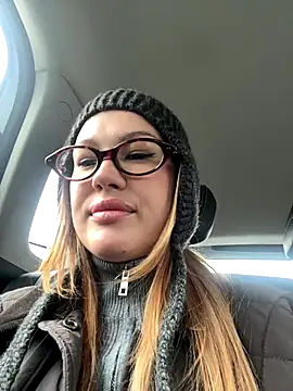 RinaCat online show from 6, 10, 2025