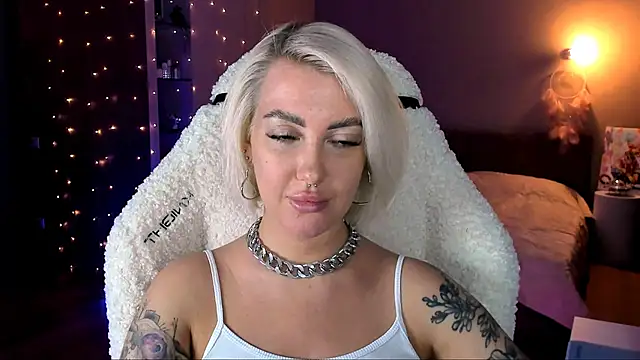 tykioty Miley online show from 18, 1, 2025