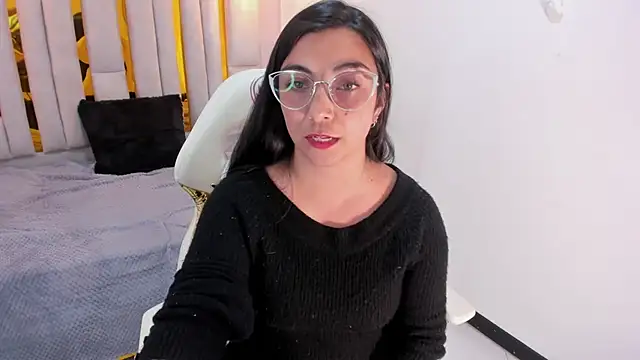 Karla hernandez  online show from 31, 1, 2025