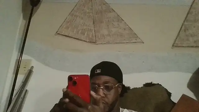 Snapshot of ThatDickSexy2 chatting on 25, 2, 2026 ThatDickSexy2 online show from 25, 2, 2026