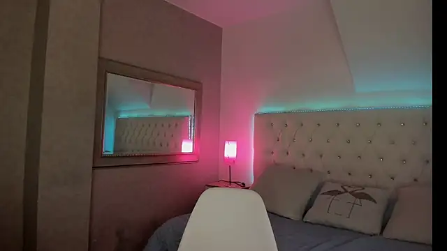 keyla  ross online show from 13, 12, 2024