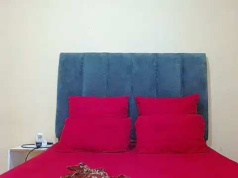 curvycloe1 online show from 25, 5, 2026