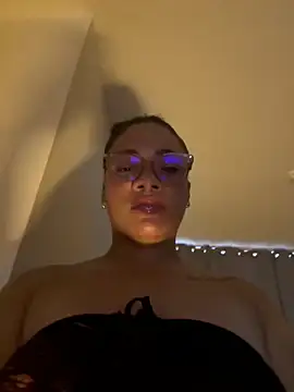 ashley Tompson1 online show from 17, 3, 2026