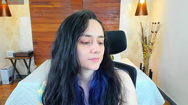 KatherineBond online show from 30, 1, 2025