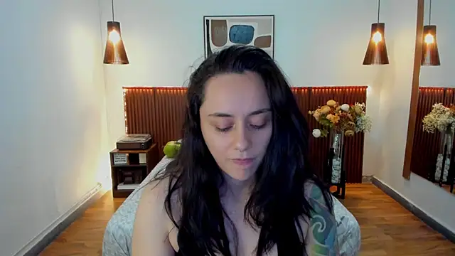 KatherineBond online show from 25, 5, 2026