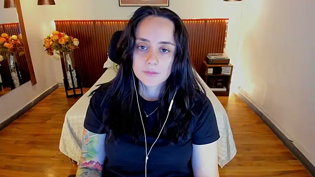 KatherineBond online show from 27, 6, 2026