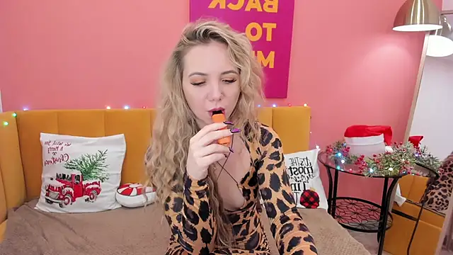 EvaMoran online show from 11, 1, 2025