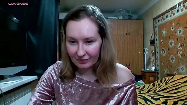 AnnaXLovers online show from 4, 3, 2025