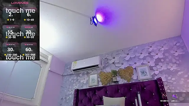 Danee 19  online show from 18, 3, 2025