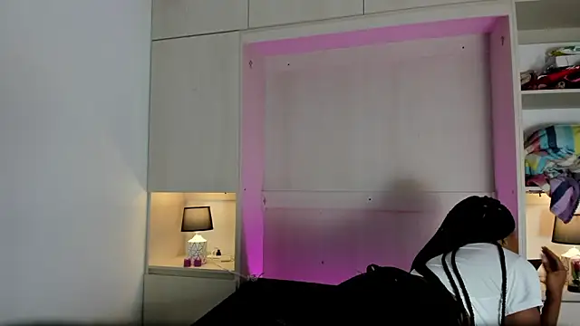 tamaraa smiith online show from 25, 1, 2025