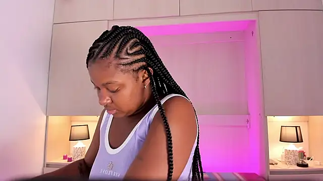 tamaraa smiith online show from 30, 1, 2025