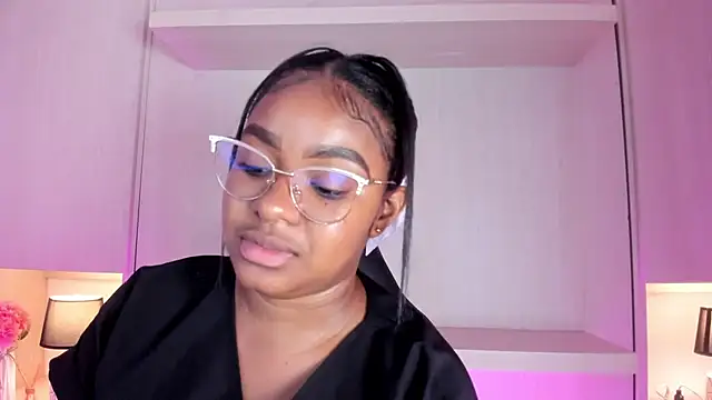 tamaraa smiith online show from 20, 11, 2025