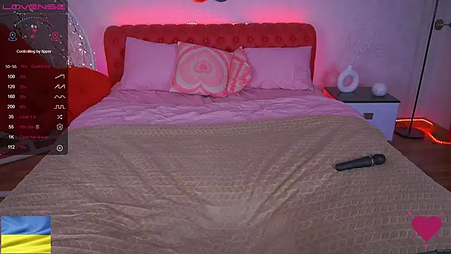 SusieWood online show from 26, 1, 2025