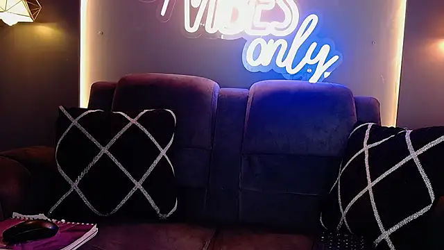 LOLIITA  LOVE online show from 20, 2, 2025