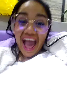  Miaaleon online show from 8, 3, 2025