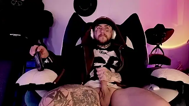 Ash gusbig online show from 1, 3, 2026