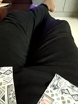 Snapshot of You_are__mine_ chatting on 15, 10, 2025 You are mine online show from 15, 10, 2025