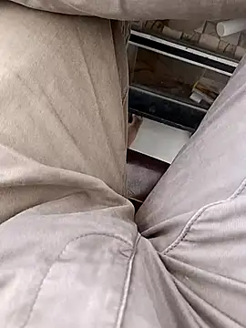 Snapshot of You_are__mine_ chatting on 21, 10, 2025 You are mine online show from 21, 10, 2025