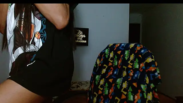 carolinemiller7 online show from 13, 2, 2025