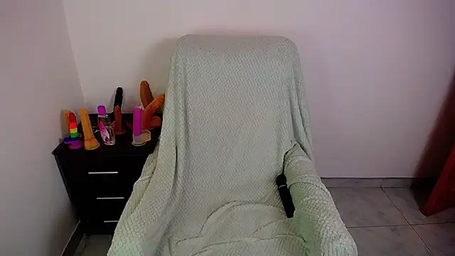 Snapshot of hot_girl01_hanna chatting on 18, 9, 2025 hot girl01 hanna online show from 18, 9, 2025