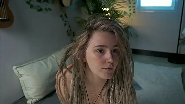 Snapshot of Winnie_sweet chatting on 17, 12, 2024 Winnie sweet online show from 17, 12, 2024