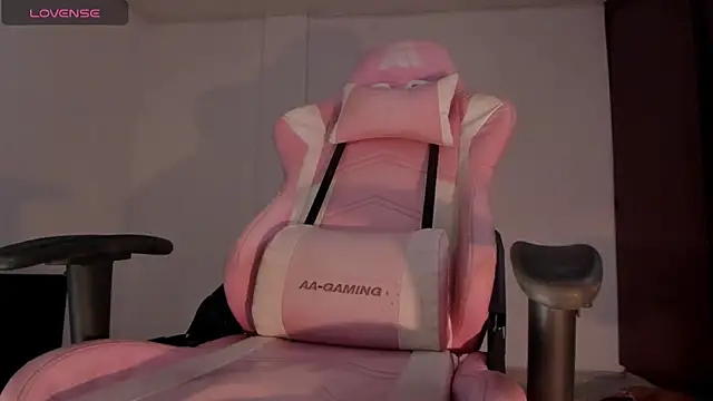 Snapshot of Veronicajazz chatting on 15, 12, 2024 Veronicajazz online show from 15, 12, 2024