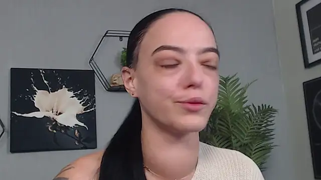 IzabelllNoir online show from 16, 1, 2026