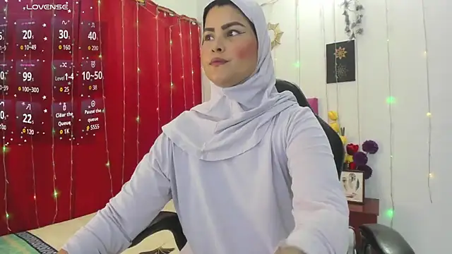 AishaAmin  online show from 31, 3, 2026