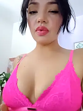 Sara LipsX online show from 10, 9, 2025