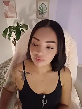 Sara LipsX online show from 9, 11, 2025