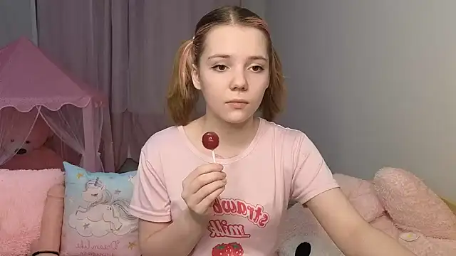 Snapshot of PrincessLittleKiki chatting on 28, 2, 2026 PrincessLittleKiki online show from 28, 2, 2026