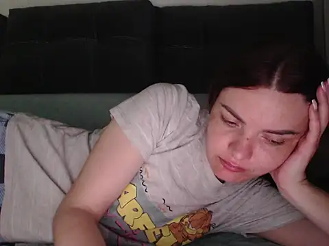  JustmeHere  online show from 11, 4, 2026