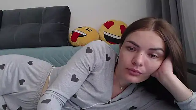 Snapshot of _JustmeHere_ chatting on 19, 7, 2026 JustmeHere online show from 19, 7, 2026
