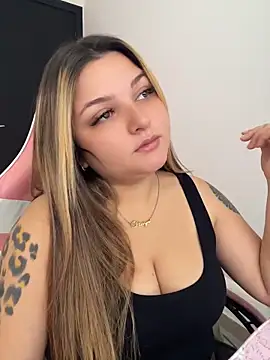 Snapshot of SweetPaige_ chatting on 26, 5, 2026 SweetPaige online show from 26, 5, 2026